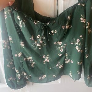 GREEN FLORAL ABERCROMBIE TOP